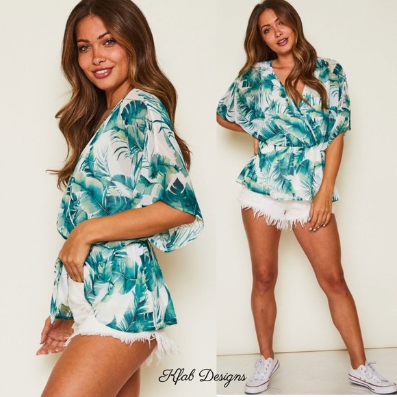 ❤️LAST! V Neck V Neck Surplice Gathered Waist Top! - Picture 5 of 9